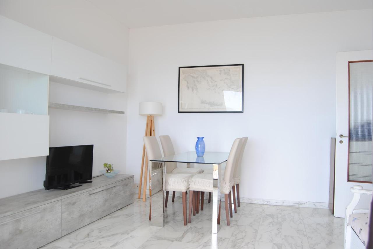 Gaiavacanze Beach Apartment Bordighera Exterior photo
