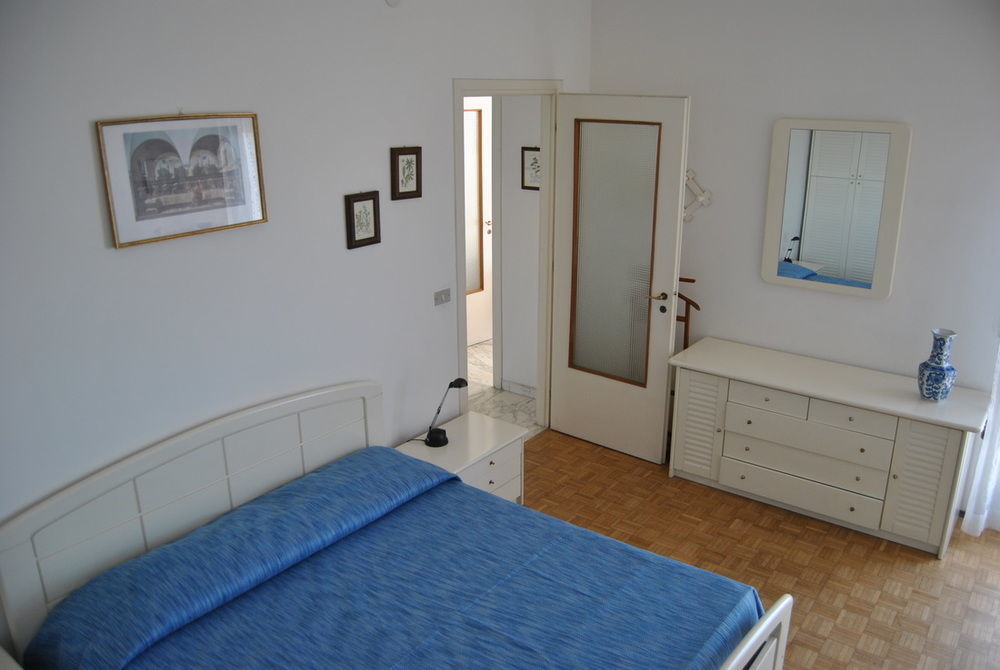 Gaiavacanze Beach Apartment Bordighera Exterior photo